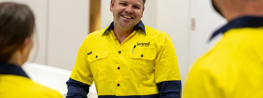 Level Stock Electrician1 Male