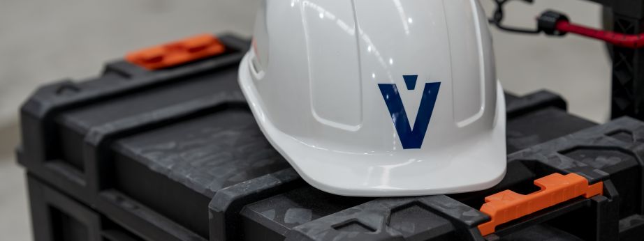 Level Stock Hard Hat