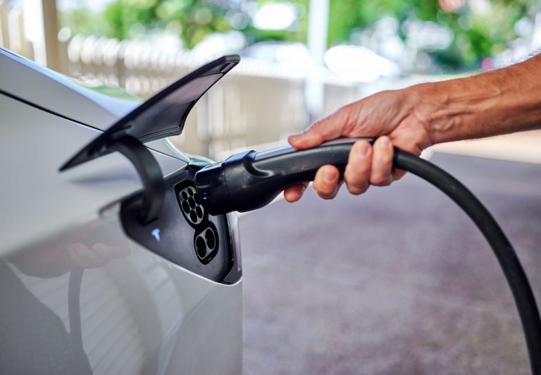 Electric vehicle charging plug v2